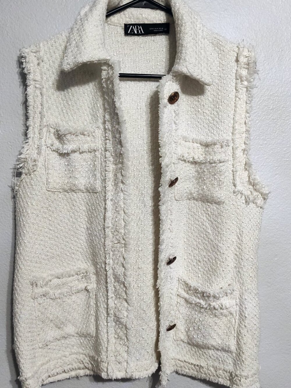 Zara Structured Tweed Vest Women’s M Ivory Ecru Gold Buttons Frayed Trim